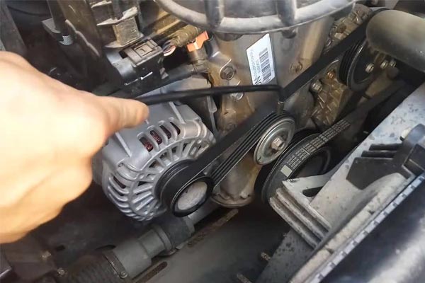 洪湖转速传感器的工作原理是什么？
